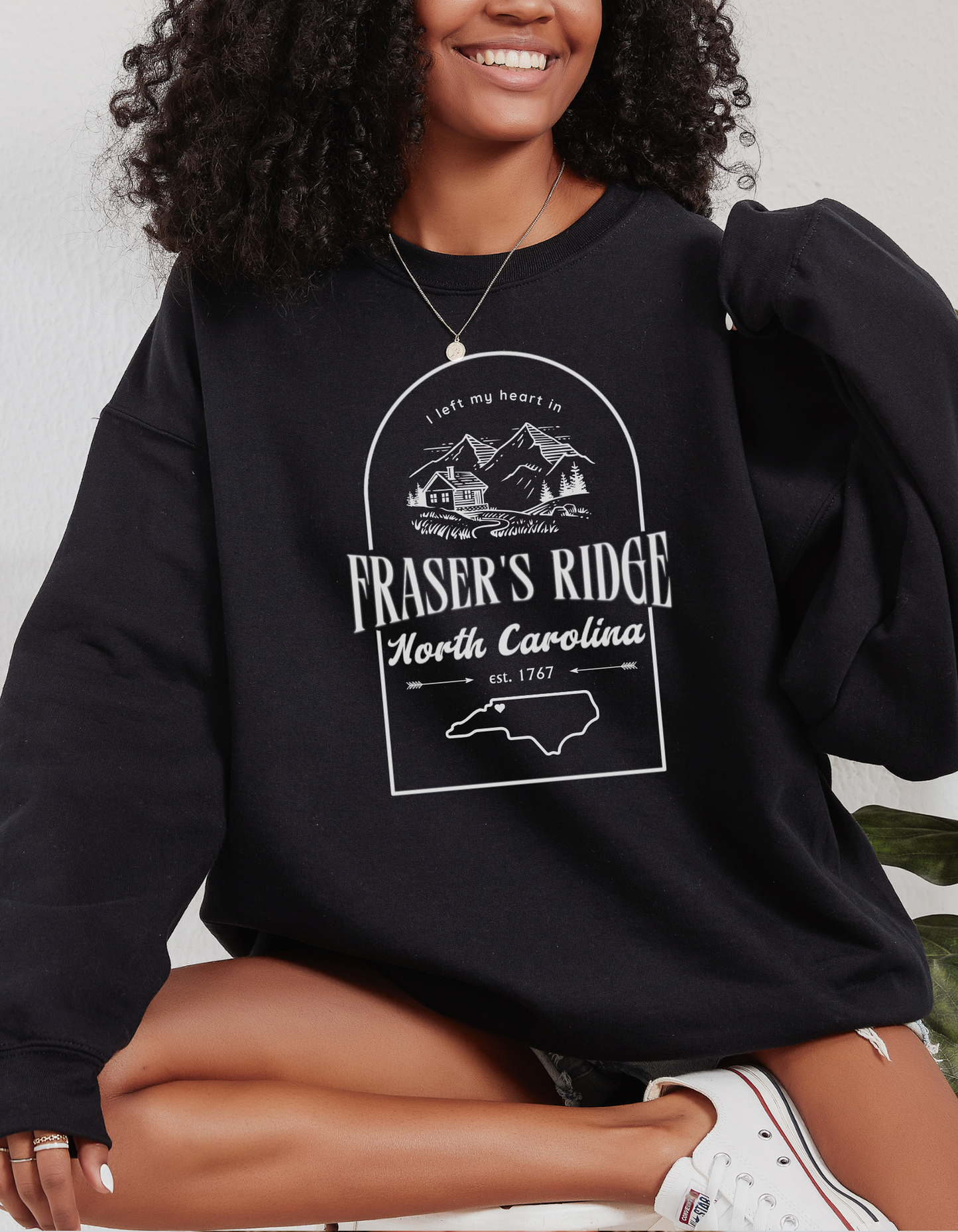 I left my heart in FRASER'S RIDGE -- Unisex Heavy Blend™ Crewneck Sweatshirt