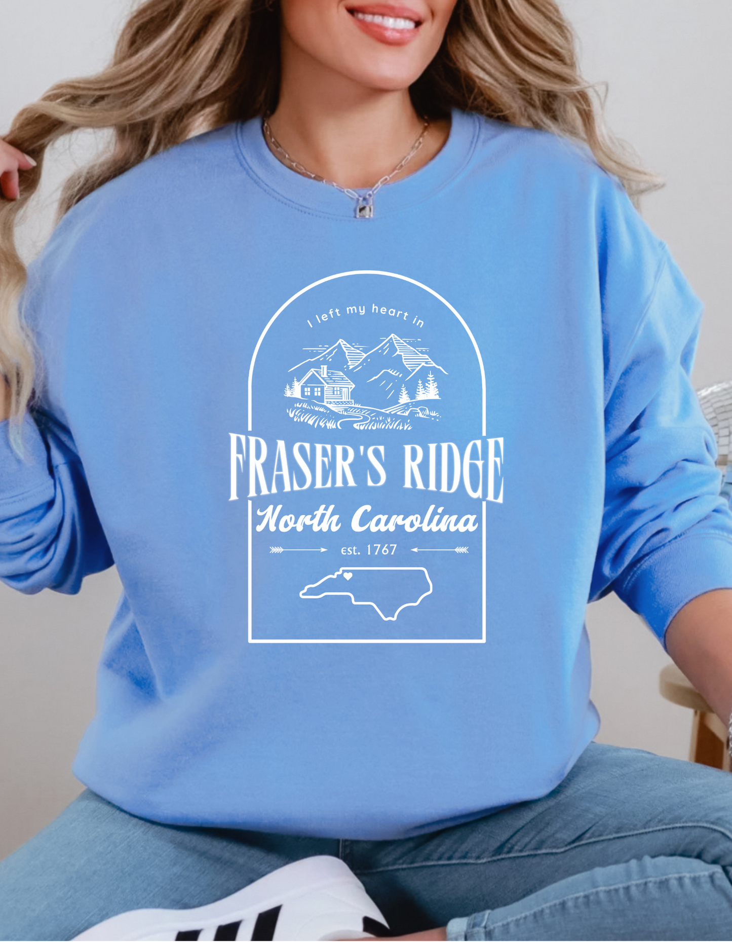 I left my heart in FRASER'S RIDGE -- Unisex Heavy Blend™ Crewneck Sweatshirt